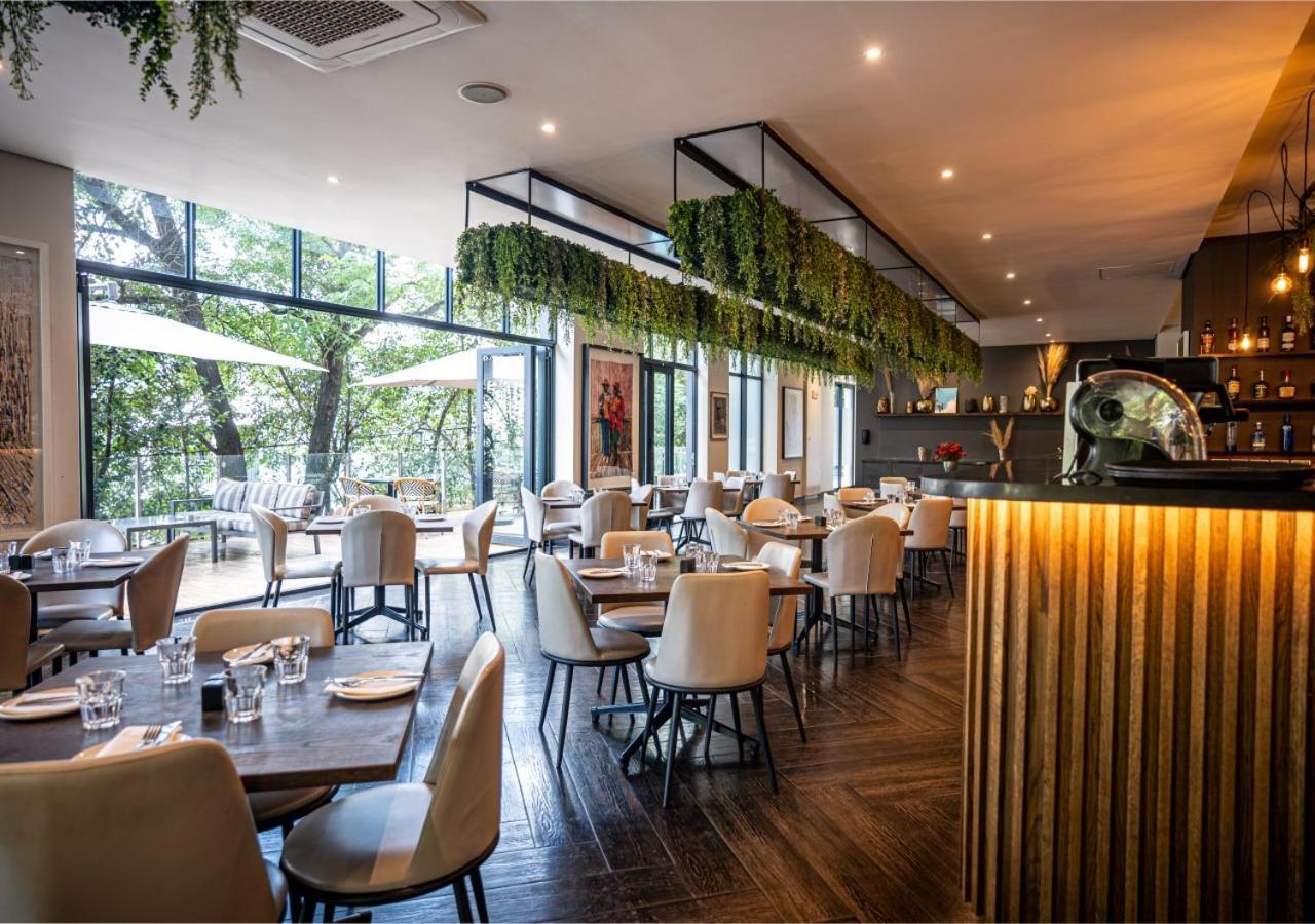 The Catalyst Apartment Hotel By Newmark Йоханесбург Екстериор снимка